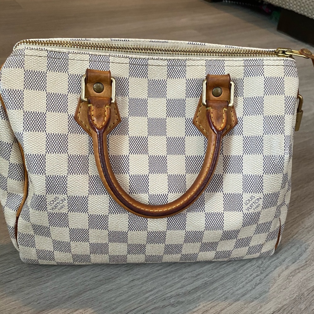 Louis Vuitton Speedy 25